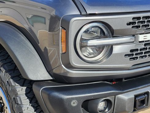 Used 2023 Ford Bronco Badlands w/ Sasquatch Package image 7