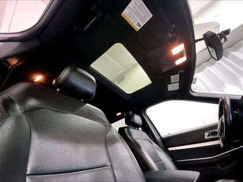 Used 2017 Ford Explorer XLT w/ Equipment Group 202A image 23