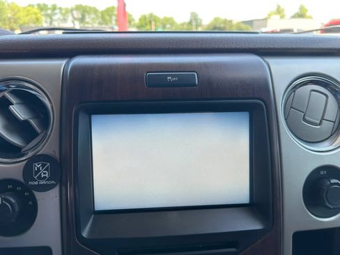Used 2014 Ford F150 King Ranch w/ King Ranch Luxury Package AWD/4WD image 27
