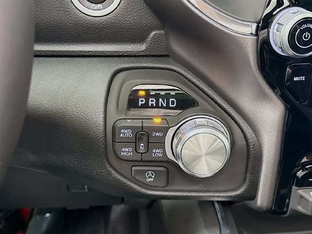 Used 2026 RAM 1500 Laramie w/ Bed Utility Group AWD/4WD image 17