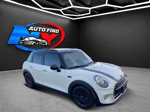 Used 2016 MINI Cooper 4-Door Hardtop FWD image 2