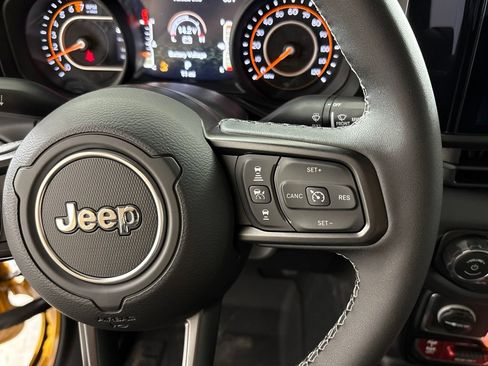 New 2026 Jeep Gladiator Rubicon w/ Steel Power Dome Hood Package AWD/4WD image 31