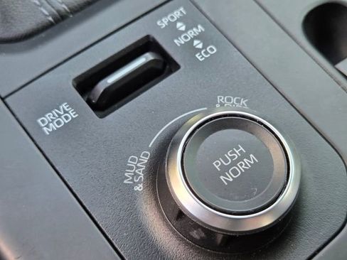 Used 2023 Toyota Highlander XSE AWD/4WD image 20
