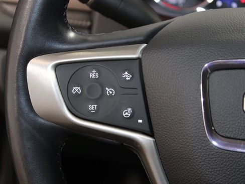 Used 2021 GMC Acadia Denali w/ Denali Technology Package FWD image 37