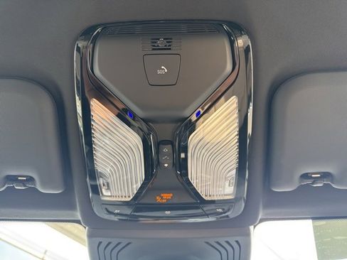 Used 2024 BMW X3 xDrive30i w/ Premium Package w/ZPA image 21