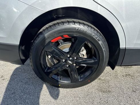 Used 2019 Chevrolet Equinox LT FWD image 32