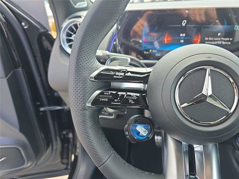 New 2026 Mercedes-Benz GLB 35 AMG 4MATIC image 34