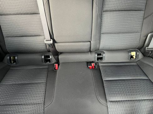 Used 2025 Chevrolet Equinox LT image 38