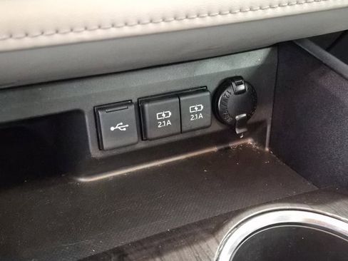 Used 2021 Toyota Highlander Platinum image 34