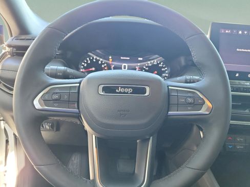 Certified 2025 Jeep Compass Latitude w/ Altitude Special Edition AWD/4WD image 16