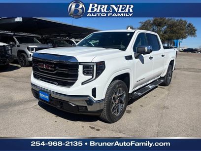 New 2026 GMC Sierra 1500 SLT w/ SLT Premium Package