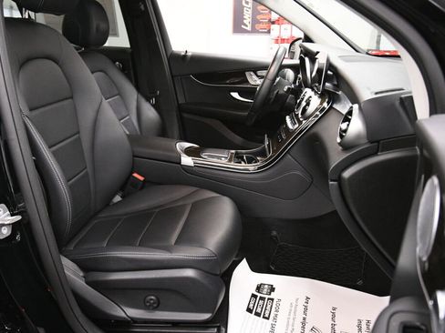 Used 2020 Mercedes-Benz GLC 300 4MATIC image 28