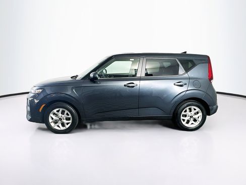 Used 2022 Kia Soul LX w/ Technology Package FWD image 4