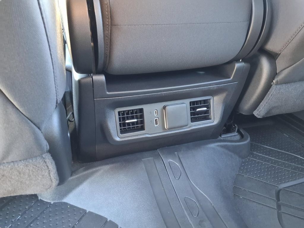 Used 2026 Chevrolet Silverado 1500 RST w/ RST Select Package AWD/4WD image 23