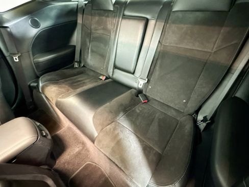 Used 2016 Dodge Challenger R/T Scat Pack w/ Leather Interior Group image 24