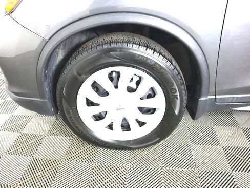 Used 2019 Nissan Rogue S AWD/4WD image 24