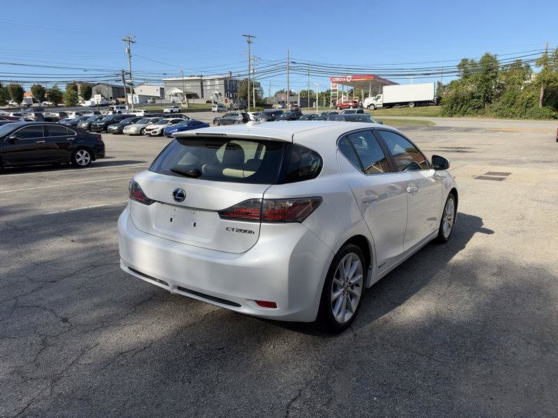 Used 2011 Lexus CT 200h Premium w/ Premium Audio Pkg FWD image 5