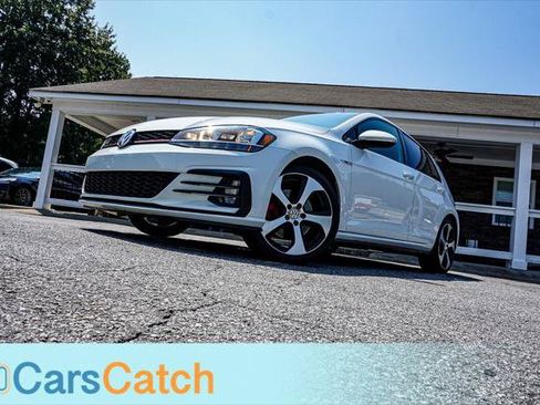 Used 2018 Volkswagen GTI S FWD image 3