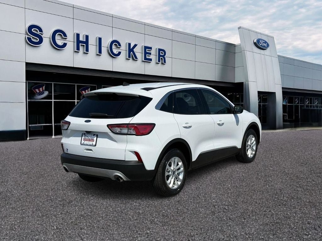 Used 2022 Ford Escape SE w/ Convenience Package AWD/4WD image 2