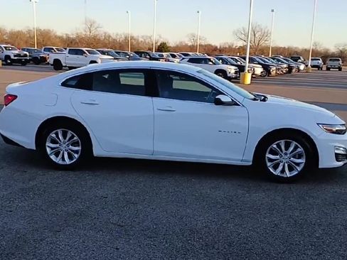 Certified 2023 Chevrolet Malibu LT w/ Driver Confidence Package image 9