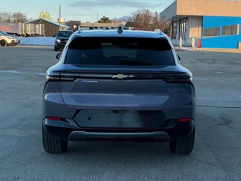 Used 2024 Chevrolet Equinox EV LT image 17