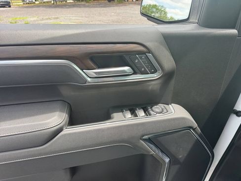 Used 2026 GMC Sierra 1500 SLT AWD/4WD image 41