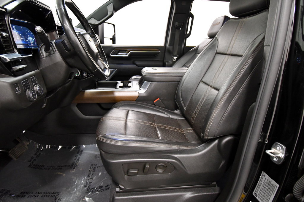 Used 2024 Chevrolet Silverado 3500 High Country w/ High Country Premium Package AWD/4WD image 14
