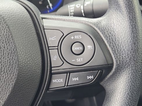 Used 2022 Toyota Corolla LE image 24