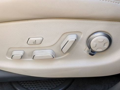 Used 2023 Genesis GV80 3.5T image 19