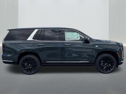 New 2026 Cadillac Escalade Luxury image 4