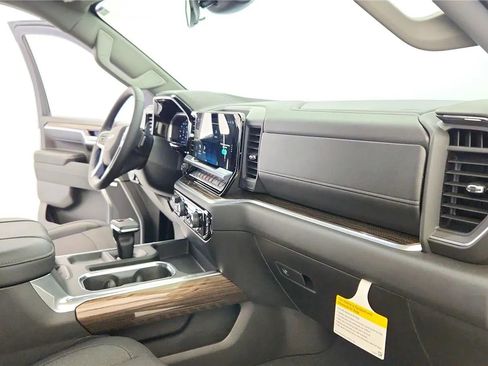 New 2026 Chevrolet Silverado 1500 RST w/ Convenience Package II AWD/4WD image 36