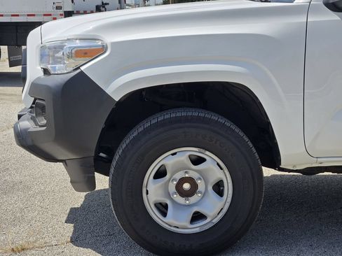 Used 2020 Toyota Tacoma SR RWD image 8