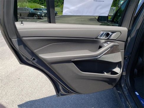 New 2026 BMW X7 xDrive40i image 12