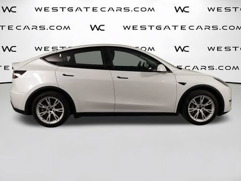 Used 2021 Tesla Model Y 2WD image 42
