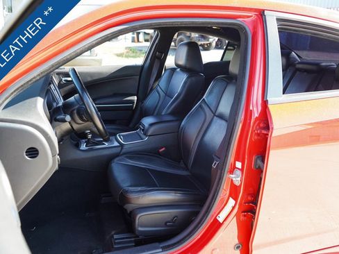 Used 2022 Dodge Charger SXT w/ Leather Interior Group RWD image 7