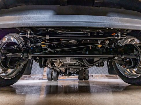 Used 2025 Ford F450 Platinum w/ Platinum Plus Package image 14