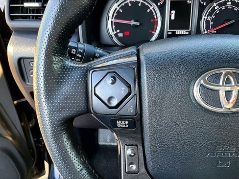 Certified 2024 Toyota 4Runner TRD Off-Road Premium image 23