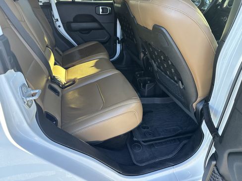 Used 2020 Jeep Gladiator Rubicon image 21