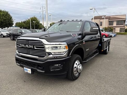 Used 2024 RAM 3500 Laramie AWD/4WD image 1