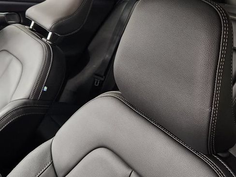 Certified 2026 Volvo XC40 B5 Plus AWD/4WD image 15