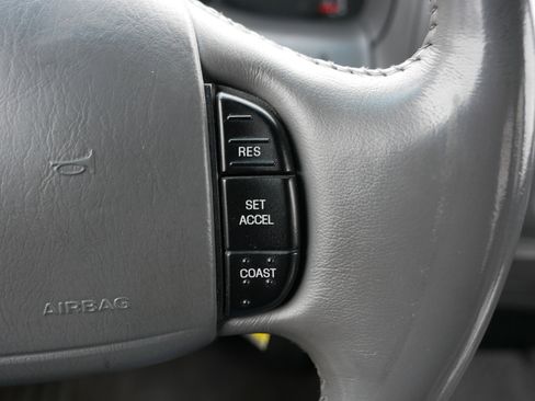 Used 2002 Ford F150 XLT image 29