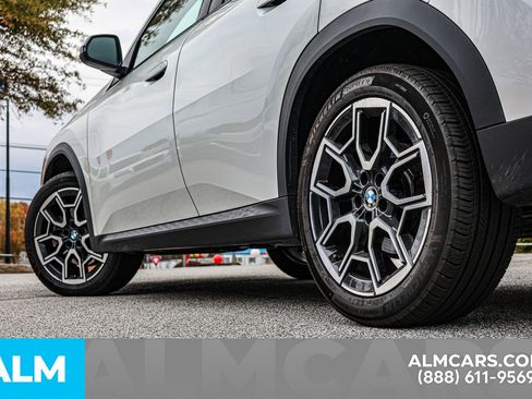 Used 2025 BMW X2 xDrive28i image 16