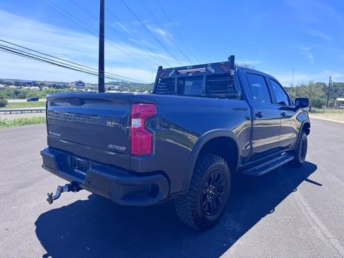 Certified 2022 Chevrolet Silverado 1500 ZR2 w/ Technology Package AWD/4WD image 13