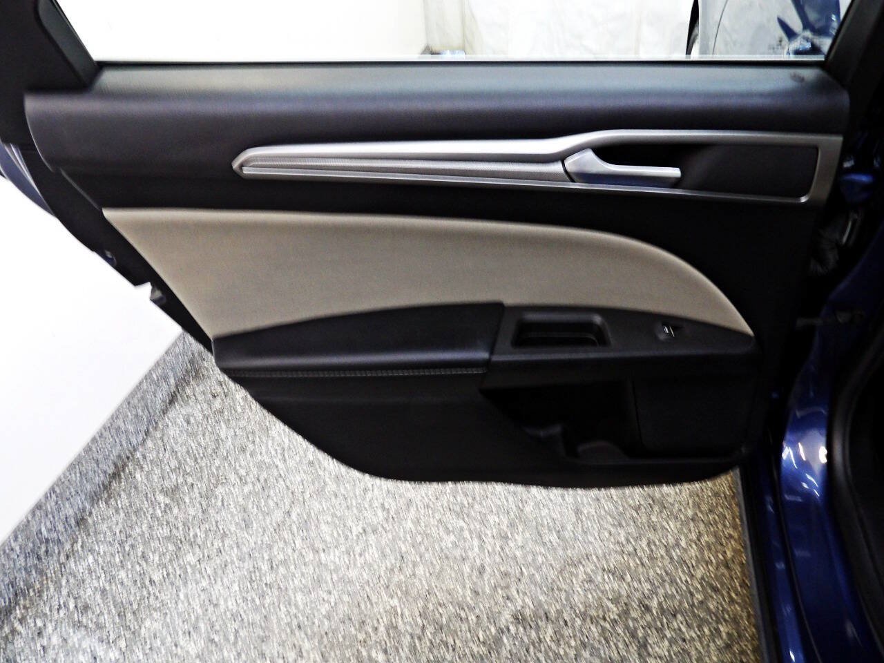 Used 2018 Ford Fusion S FWD image 9