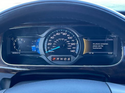 Used 2015 Ford Taurus Limited FWD image 14