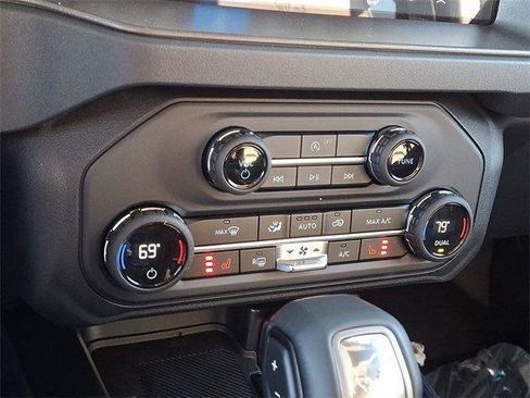 New 2025 Ford Bronco Big Bend image 11