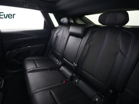 Used 2024 Cadillac Lyriq Sport AWD/4WD image 24