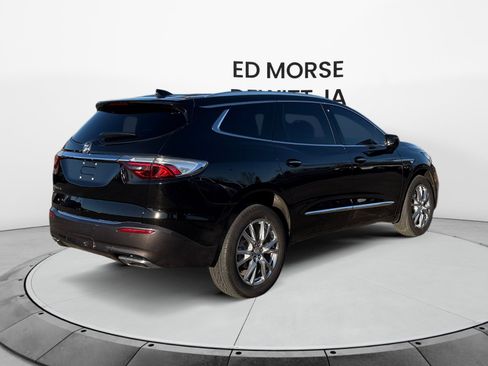 Used 2023 Buick Enclave Essence w/ Experience Buick Package image 5
