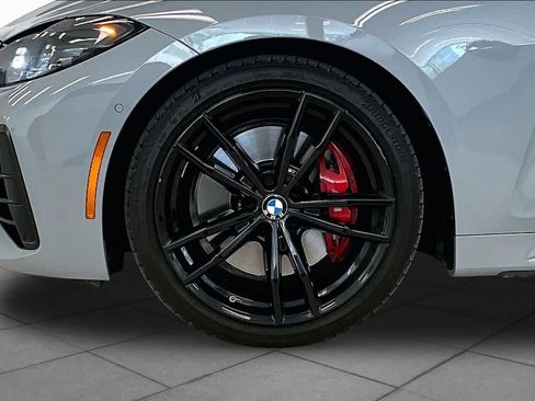 Used 2024 BMW M440i Coupe w/ Premium Package RWD image 9