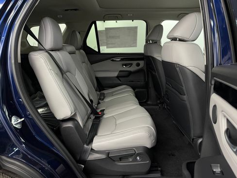 New 2025 Honda Pilot Touring image 34